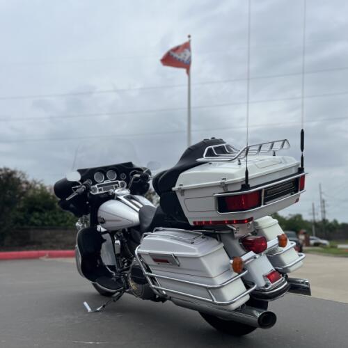 2008 Harley-Davidson® FLHTCU Electra Glide® Ultra Classic® WHITE GOLD 673152 thumb 0