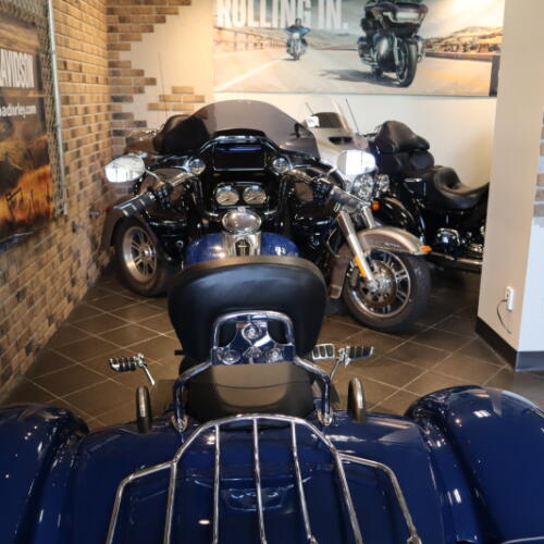 2023 Road Glide® 3 (FLTRT) thumb 2