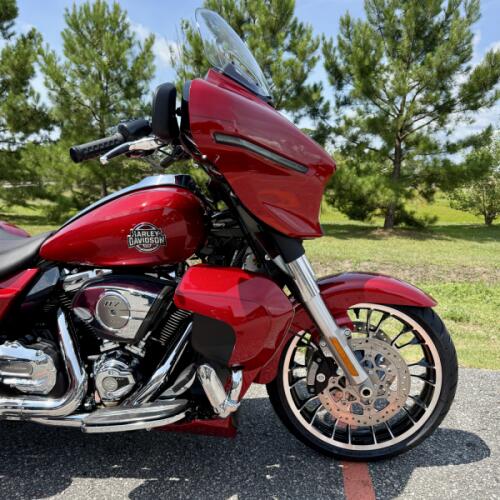 2026 Harley-Davidson® Street Glide 3 Limited FLHLT  thumb 1