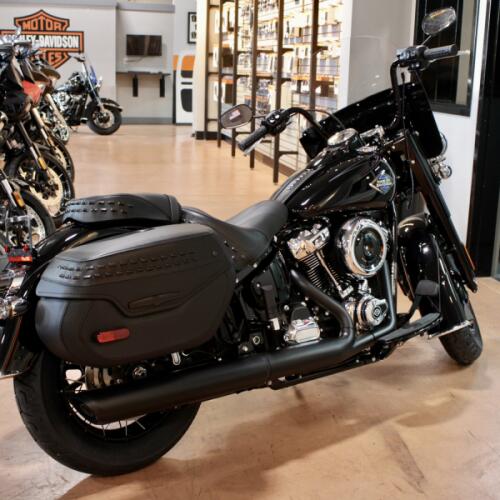 2026 Harley-Davidson Heritage Classic Cruiser thumb 2