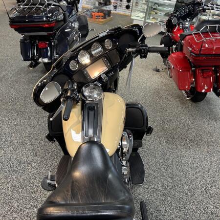 2014 Harley-Davidson® FLHTK Electra Glide® Ultra Limited thumb 1