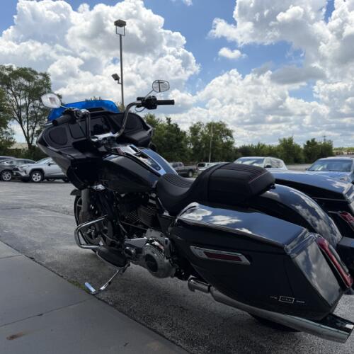 FLTRX 2026 Road Glide® thumb 1