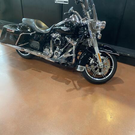 2021 Harley-Davidson® Road King® FLHR thumb 3