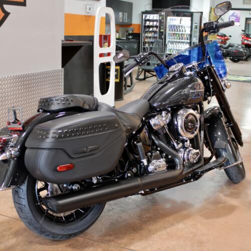 2026 Harley-Davidson Heritage Classic Cruiser thumb 2