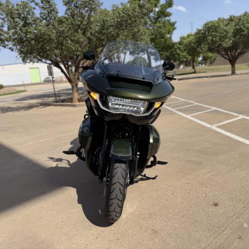 2026 Harley-Davidson® Road Glide Limited Olive Steel Metallic / Vivid Black Black Trim thumb 2