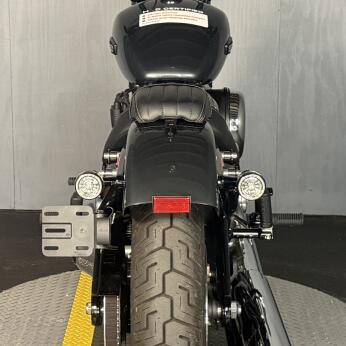 FXBB 2025 Street Bob™ thumb 1