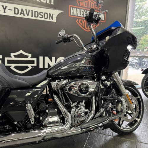 2026 Harley-Davidson® Road Glide® Midnight Ember thumb 1