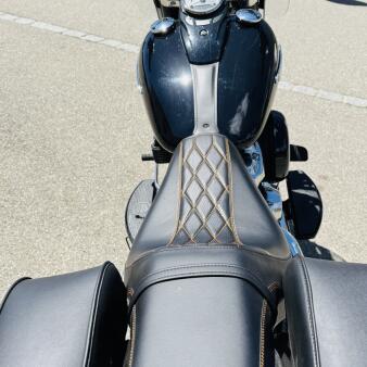 2021 Harley-Davidson® Softail Slim™ Vivid Black thumb 0