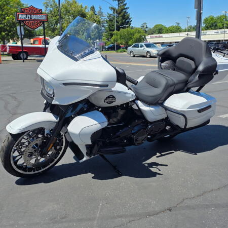 FLHXL 2026 Street Glide Limited thumb 2
