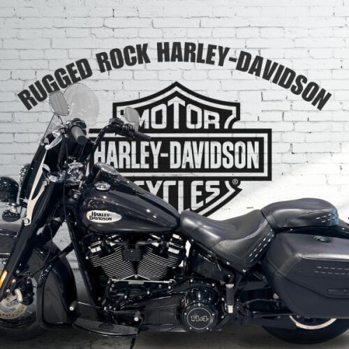 2021 Harley-Davidson® Heritage Classic 114 Black Jack Metallic thumb 3