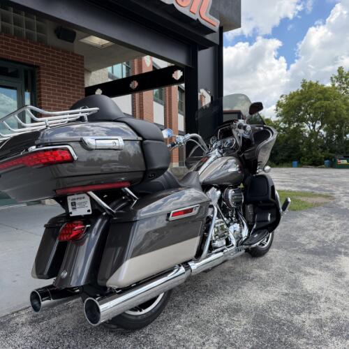 FLTRK 2023 Road Glide® Limited thumb 3