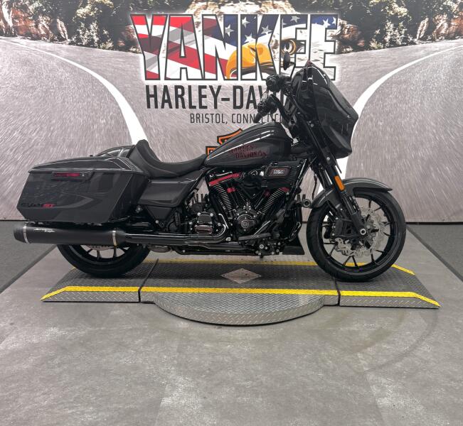 2026 FLHXSTSE CVO Street Glide ST