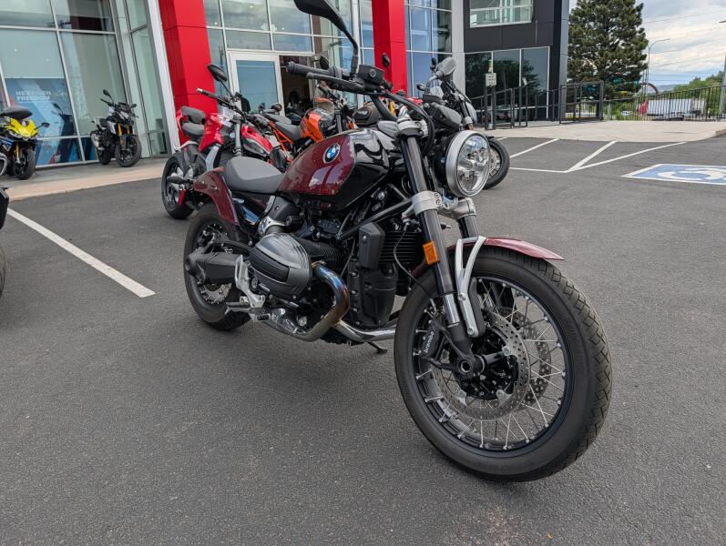 2024 BMW R12