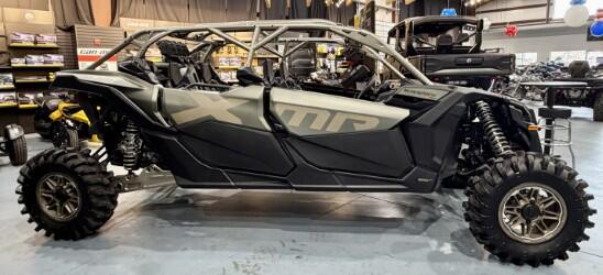 Maverick™ X3 MAX X™ mr TURBO RR 72 | Rockstar Brooksville