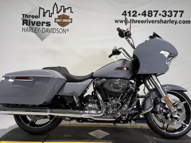 2026 Harley-Davidson® Road Glide® Dark Billiard Gray Chrome Trim