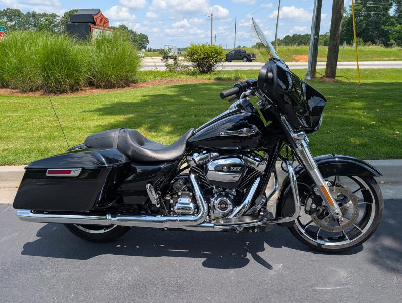 2023 Harley-Davidson® Street Glide®