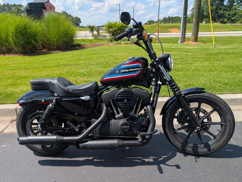 2020 Harley-Davidson® Iron 1200™ Vivid Black