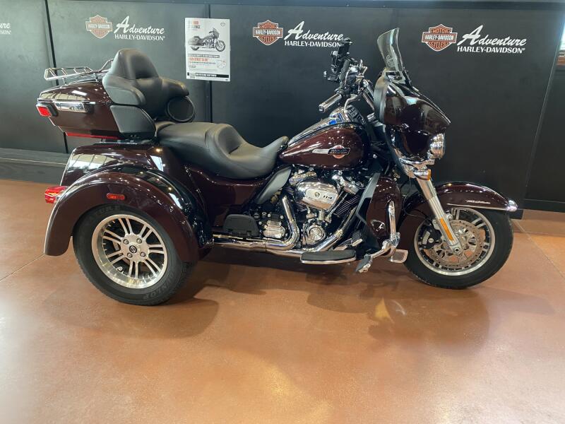 2022 Harley-Davidson® Tri Glide® Ultra FLHTCUTG