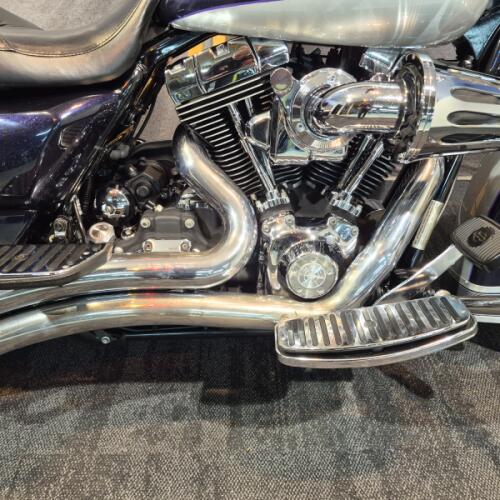 2009 Harley-Davidson® Road King® Abyss Blue Crushed Sapphire thumb 1