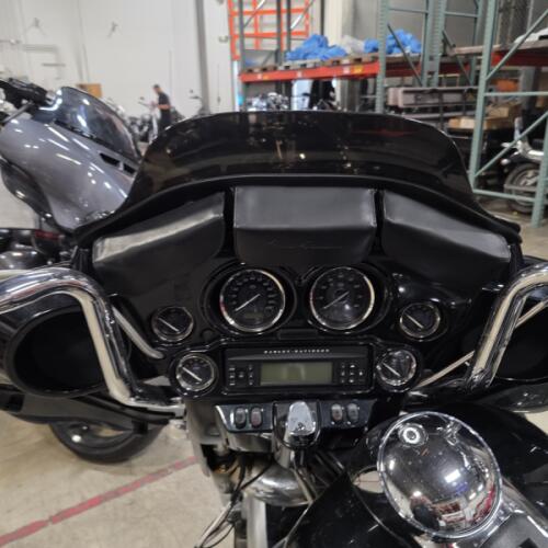 2012 Harley-Davidson® Electra Glide® Ultra Limited FLHTK  thumb 1