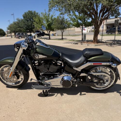 2026 Harley-Davidson® Fat Boy® Olive Steel Metallic / Vivid Black Chrome Trim thumb 0