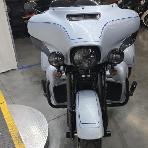 FLHTCUTG 2025 Tri Glide® Ultra thumb 3