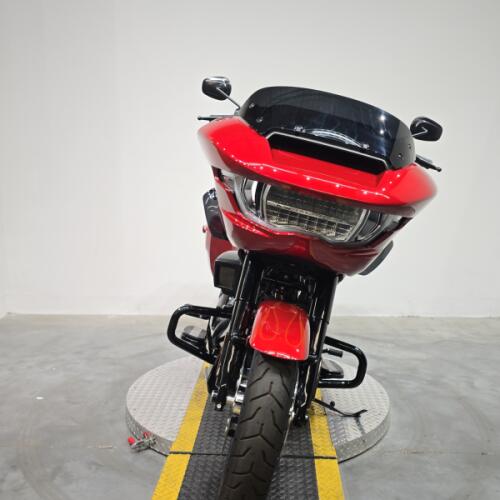 FLTRX 2025 Road Glide™ thumb 3