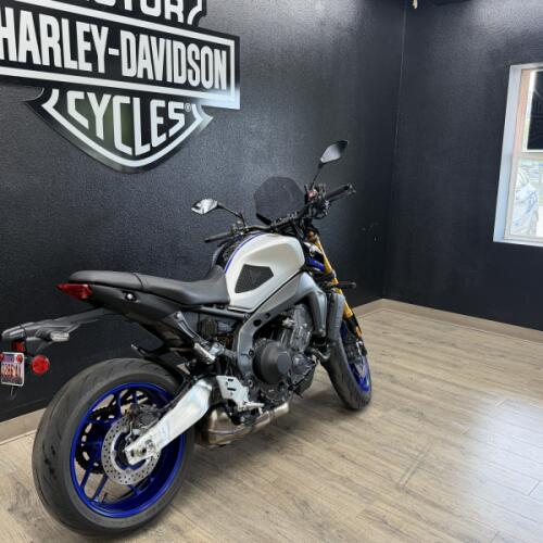 2023 Yamaha MT-09 SP  thumb 3