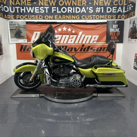FLHX 2011 Street Glide® thumb 3