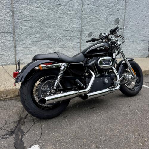 2012 XL1200C Sportster 1200 Custom thumb 2
