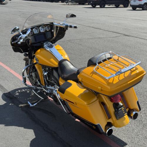 FLHXSE 2022 CVO™ Street Glide® thumb 3