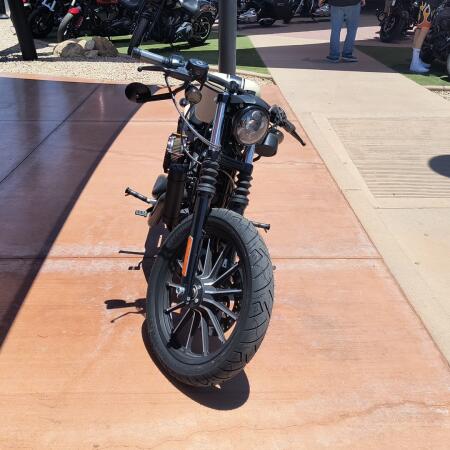XL 883N 2014 Iron 883™ thumb 2