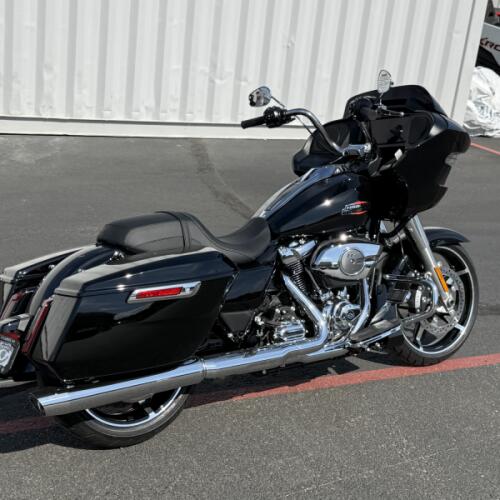 FLTRX 2026 Road Glide® thumb 3