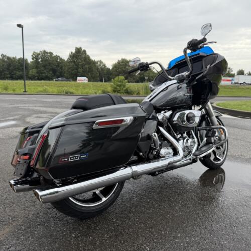 2026 Harley-Davidson® Road Glide® Midnight Ember thumb 1