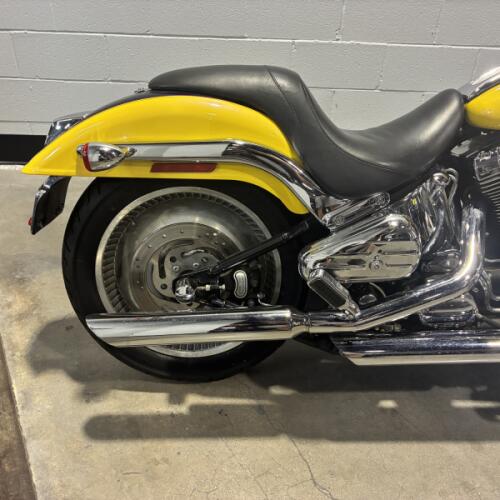 2004 Harley-Davidson® Softail Deuce Smokey Gold and Vivid Black thumb 0