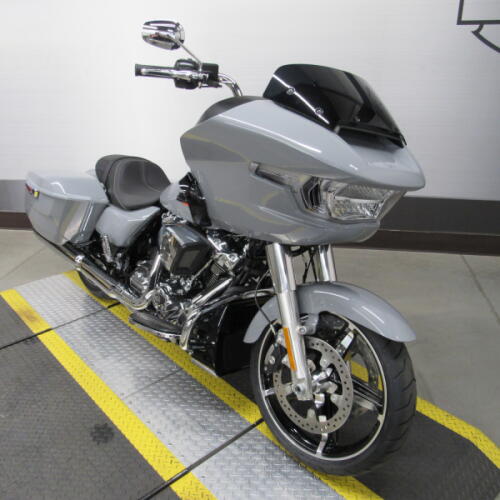 FLTRX 2026 Road Glide® thumb 3
