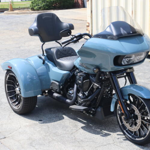 2024 Harley-Davidson® Road Glide® 3 Sharkskin Blue - Black Finish thumb 1