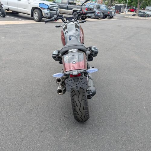 2024 BMW R12 thumb 1