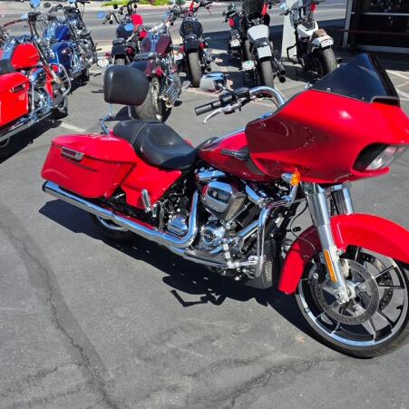 FLTRX 2023 Road Glide® thumb 3