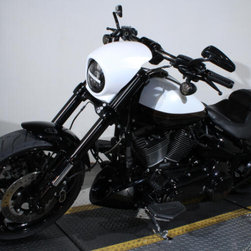 FXSE 2016 CVO™ Pro Street Breakout® thumb 0