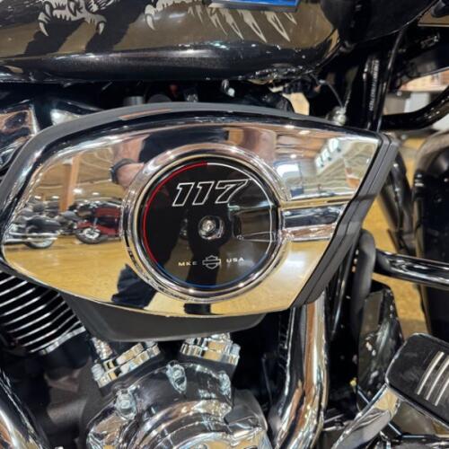 FLTRX 2026 Road Glide® thumb 1