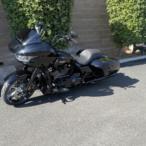 FLTRX 2026 Road Glide® thumb 2