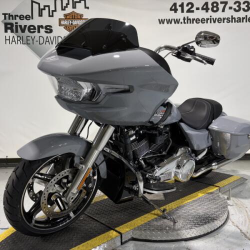 2026 Harley-Davidson® Road Glide® Dark Billiard Gray Chrome Trim thumb 0