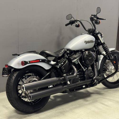 FXBB 2020 Street Bob® thumb 2
