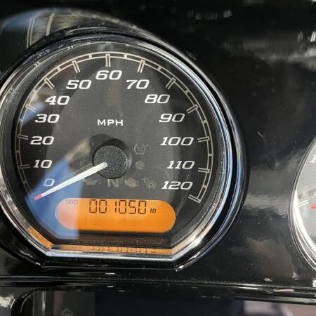 2023 Harley-Davidson® Street Glide® ST Vivid Black thumb 0