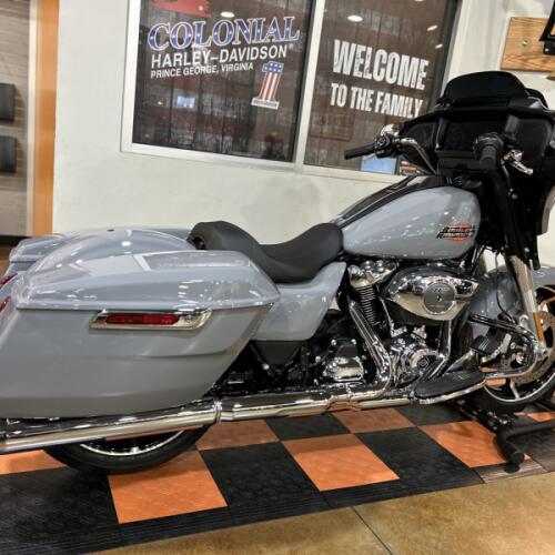 FLHX 2026 Street Glide® thumb 3