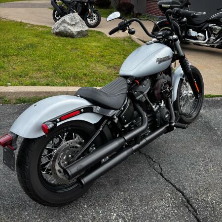 2020 Harley-Davidson® Street Bob® Stage 2 thumb 3