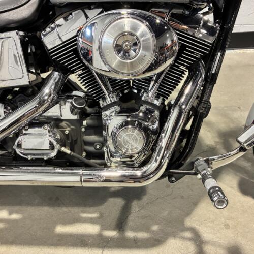 2004 Harley-Davidson® Wide Glide Luxury Teal and Brilliant Silver FXDWG thumb 1