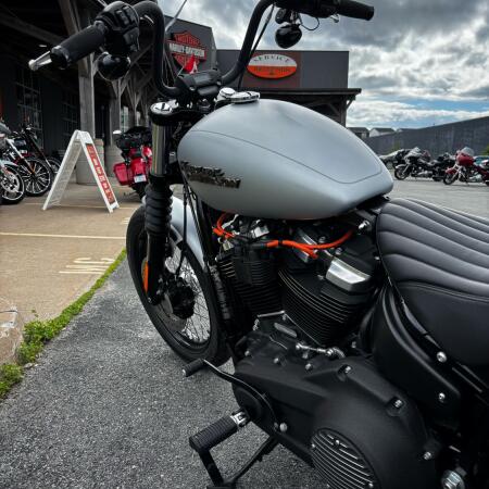 2020 Harley-Davidson® Street Bob® Stage 2 thumb 2
