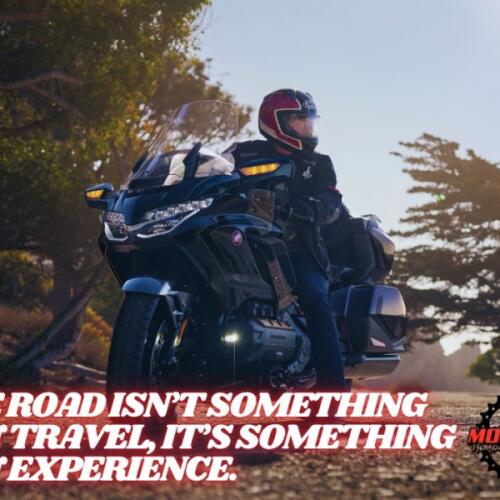 2026 Honda Gold Wing® Tour GL1800TT thumb 3